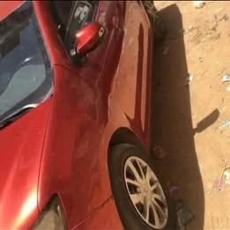 رينو لوجان 2015