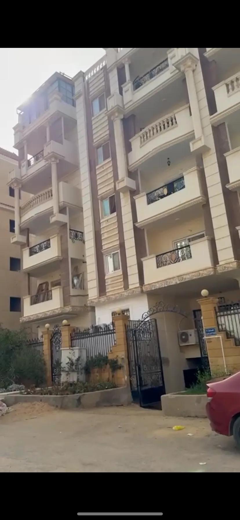 شقة للبيع في التجمع في اللوتس الجنوبية