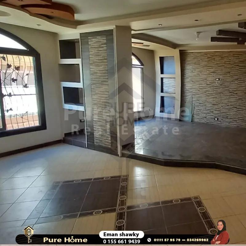 شقة للبيع في سموحة