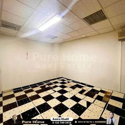 مقر اداري للبيع - السرايا - ثالث نمرة من البحر في لوران, الإسكندرية - 3,500,000 جنيه