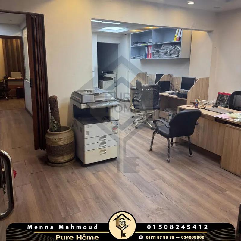 مقر اداري للبيع – لوران (متفرع من شارع شعراوي)