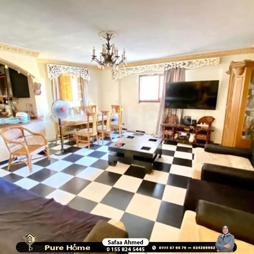 شقة للبيع - جليم -شارع احمد فتحي