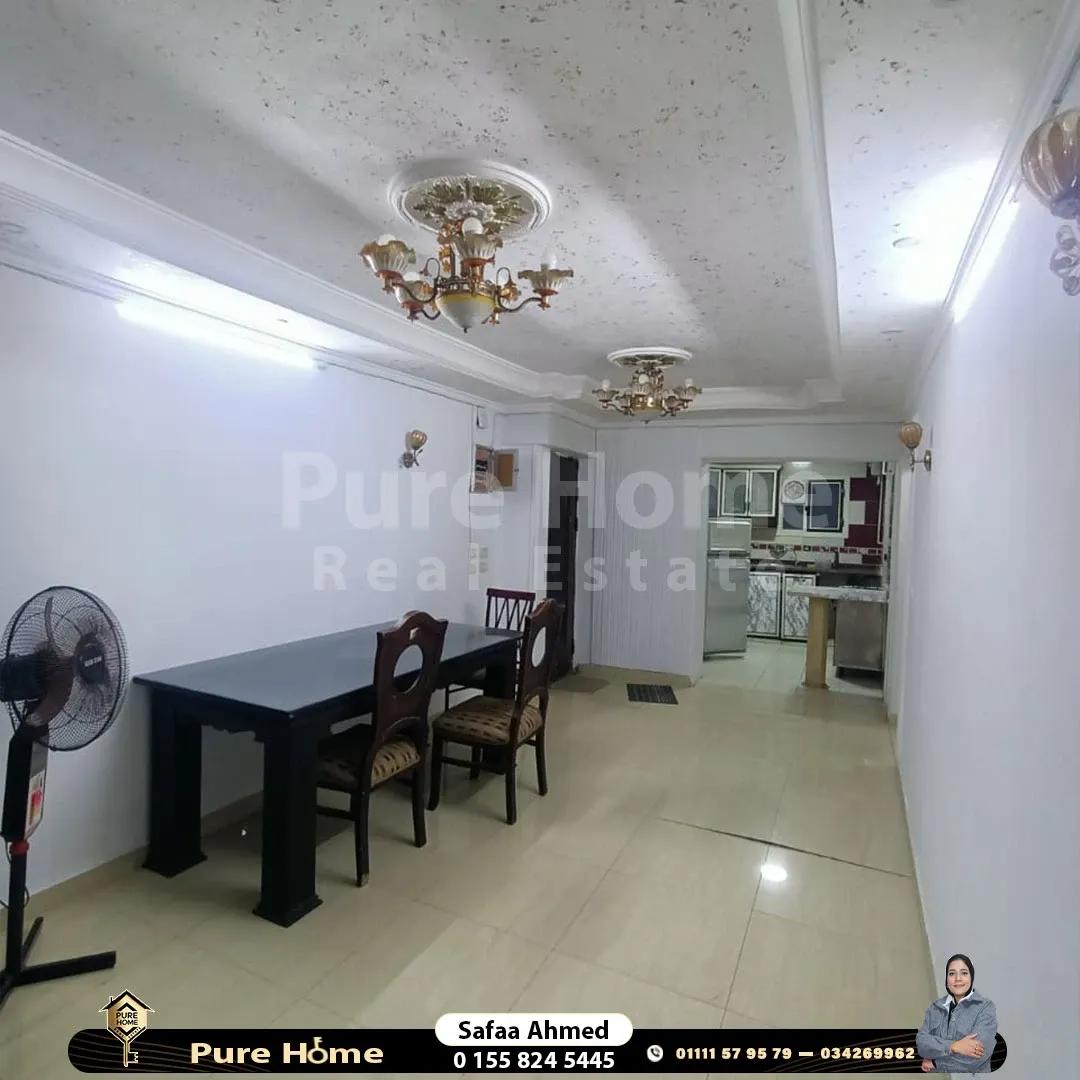 شقة مفروشه للايجار- كامب شيزار - بحر مباشر