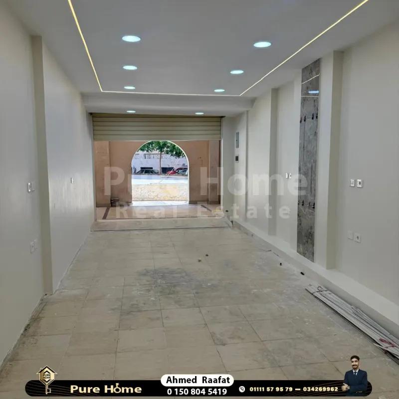 محل للايجار في منطقه حيويه –سموحه - خطوات من جامعه فاروس