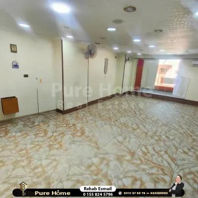 مقر ادارى للايجار – جليم – متفرع من البحر