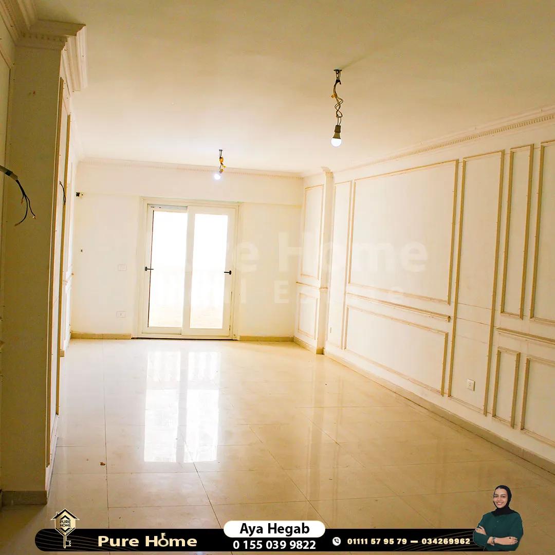 شقة للبيع في مصطفى كامل أمام كيروسيز مول