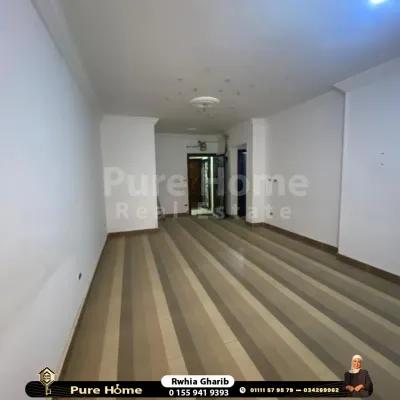 شقة للايجار – جناكليس