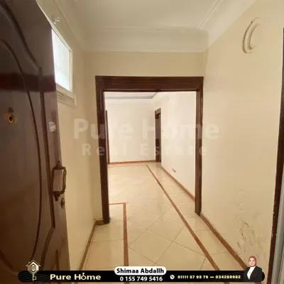 شقة للبيع في لوران