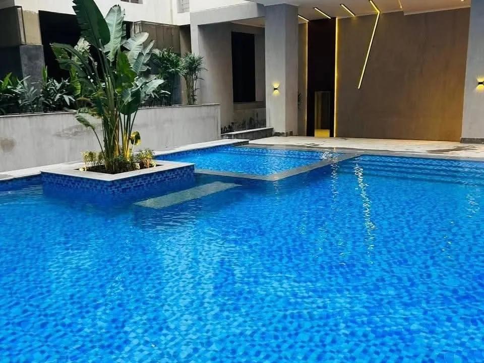 شقة للبيع بكموند دجلة تاورز بحي الواحة بمدينة نصر