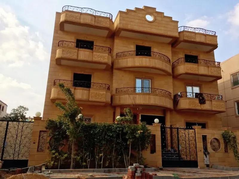 شقة للبيع في مدينة العبور