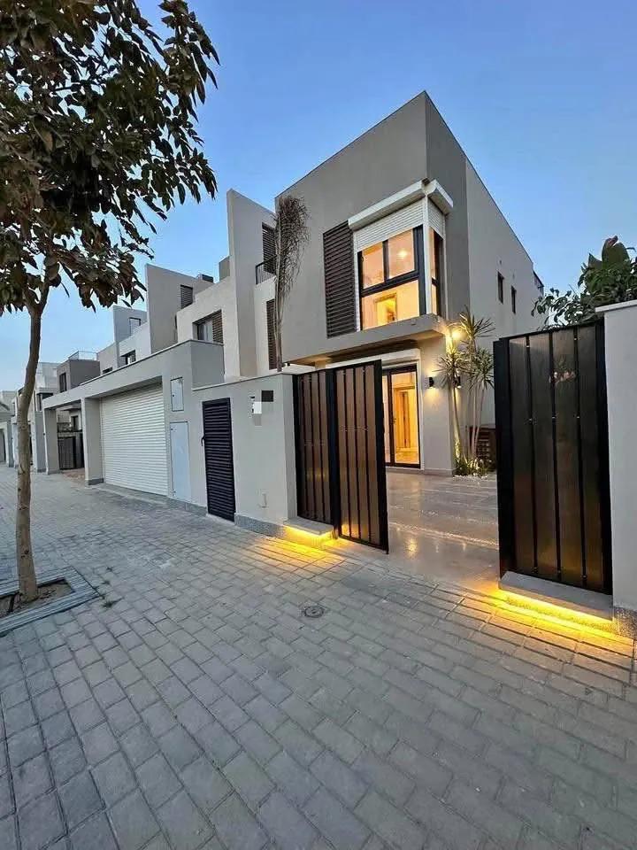 تاون هاوس لقطة متشطب بالكامل