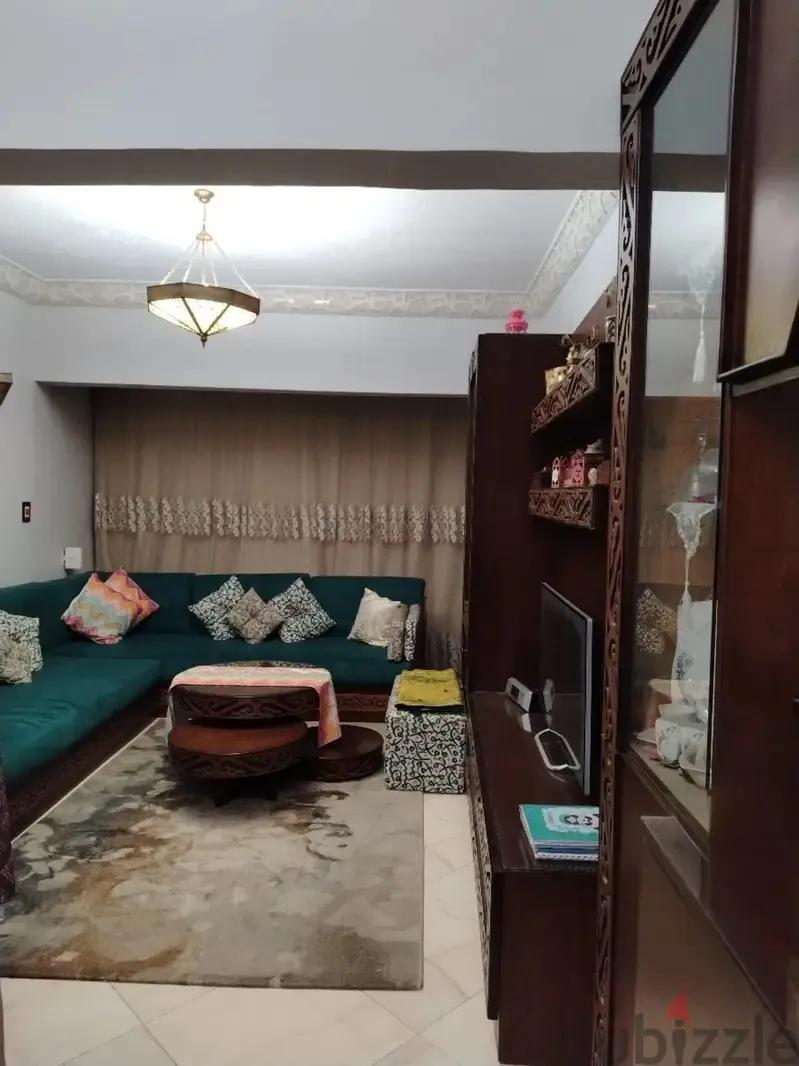 شقه للبيع بمدينه نصر تاني نمره من مصطفي النحاس