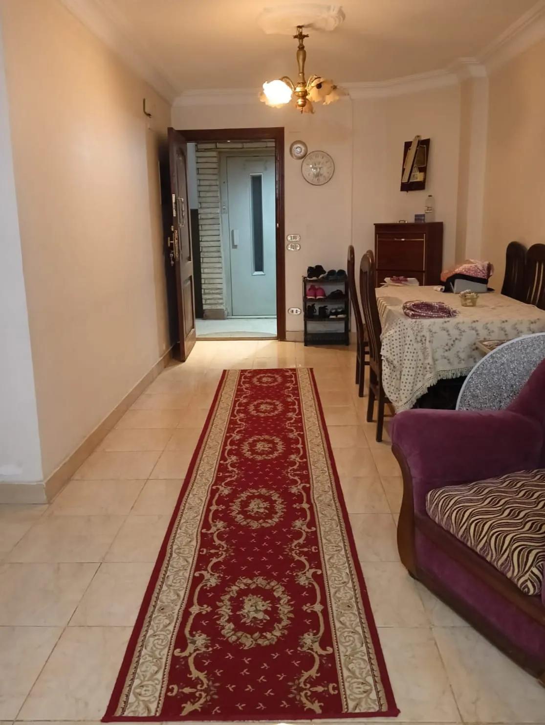 فرصه شقه للبيع بمدينه نصر المنطقه التامنه بسعر مميز