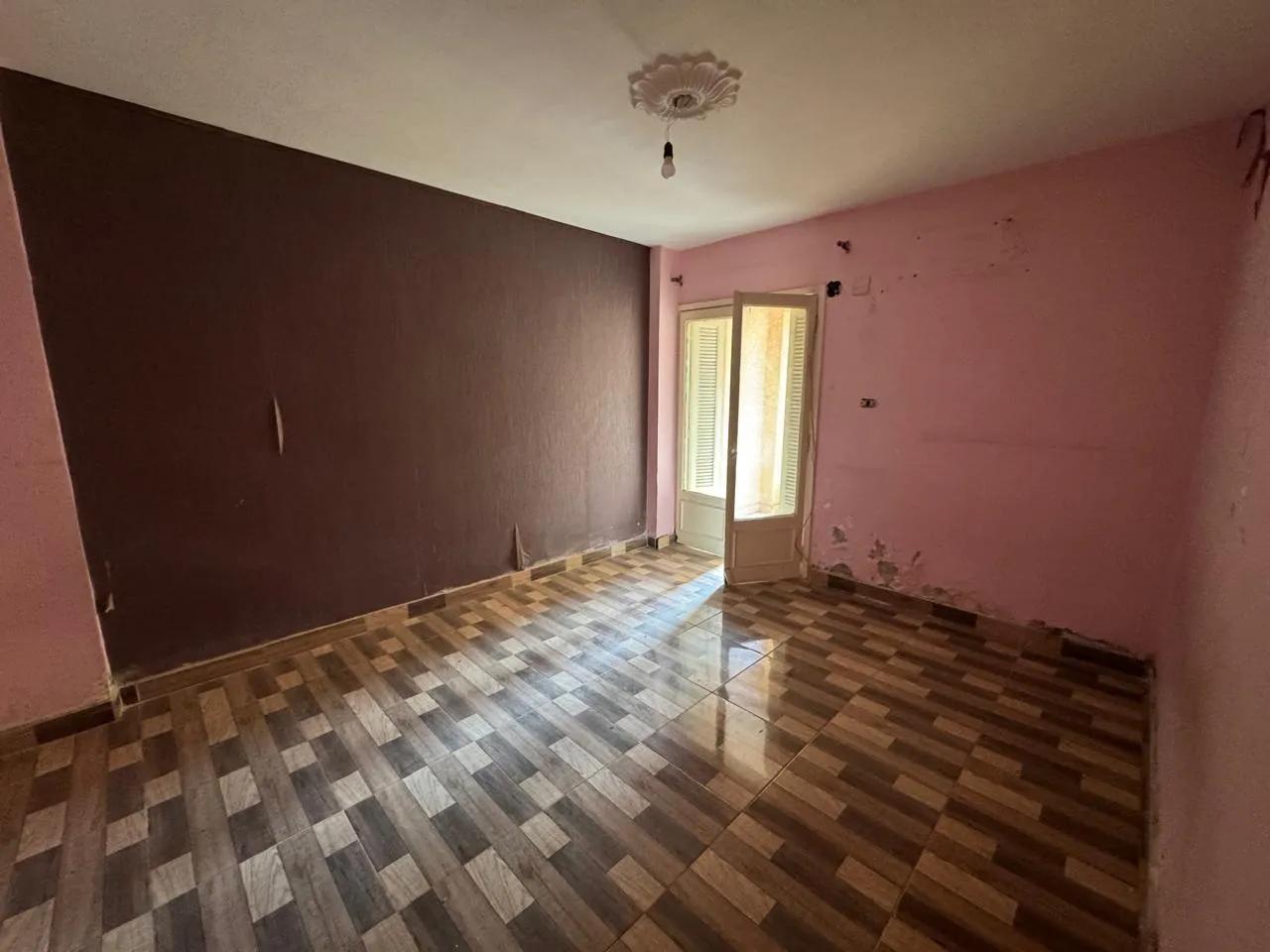 فرصه شقه بموقع مميز بمدينه نصر