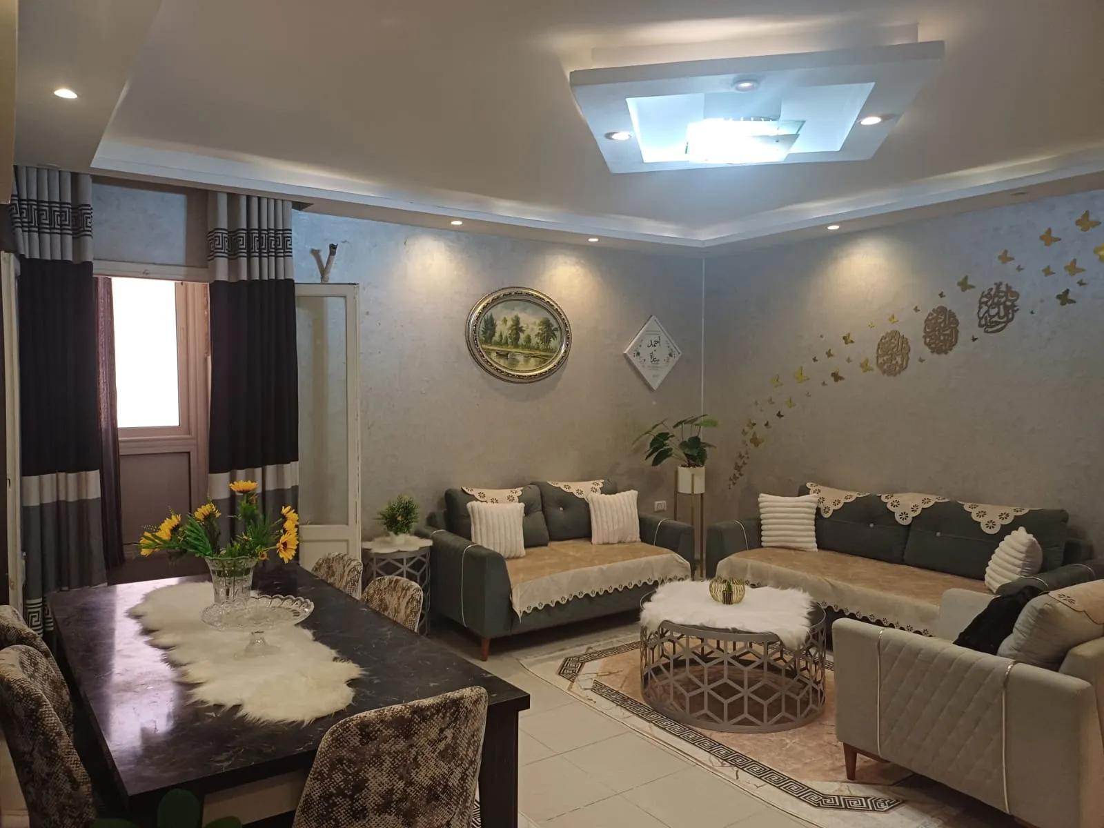 فرصه شقه للبيع بالمنطقه التامنه