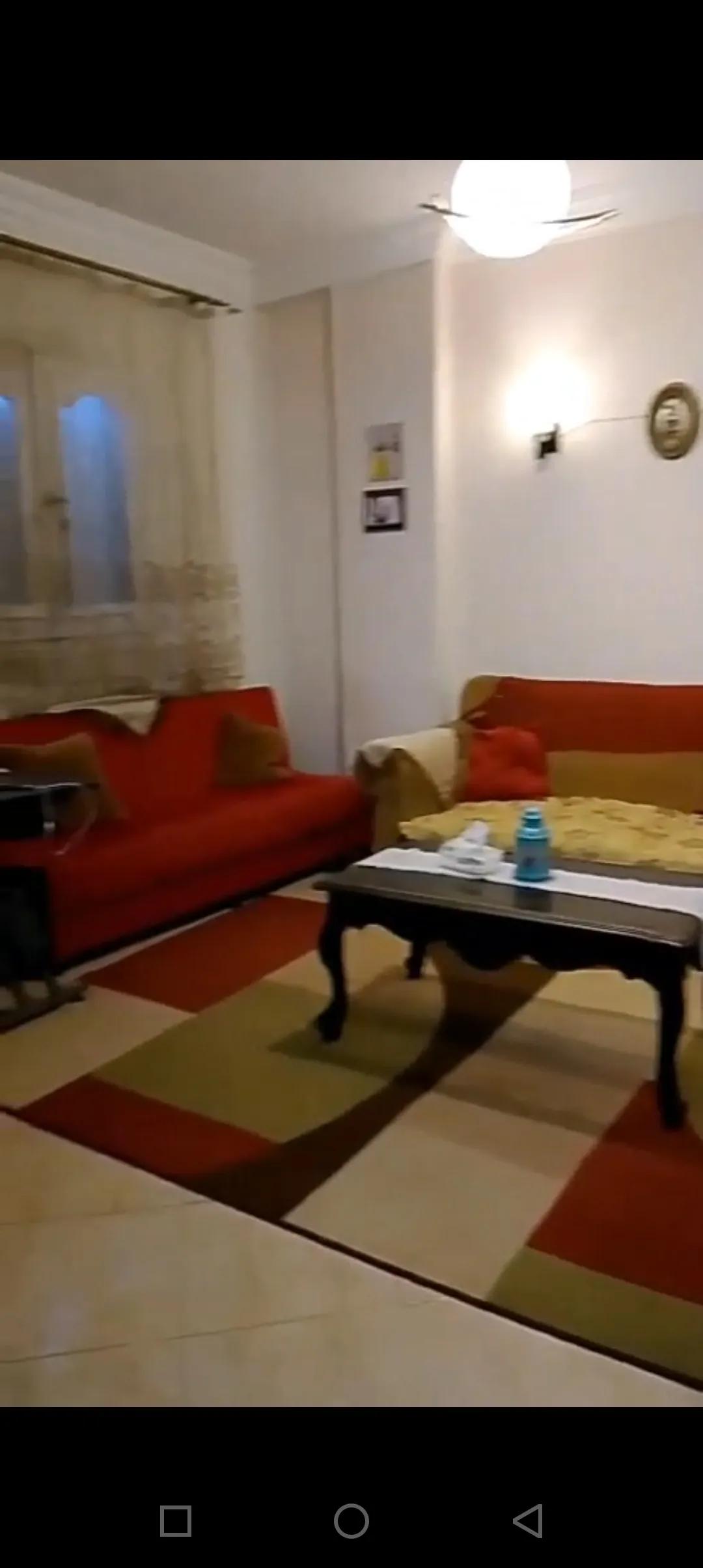 شقة بسعر محروق لدواعي السفر بالفرش والأجهزة كاملة