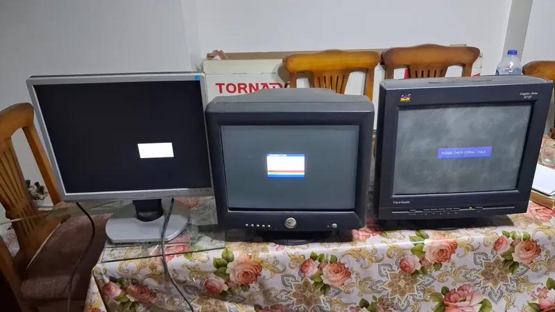 ٣ شاشات كمبيوتر للبيع في سيدي بشر, الإسكندرية - 4,000 EGP