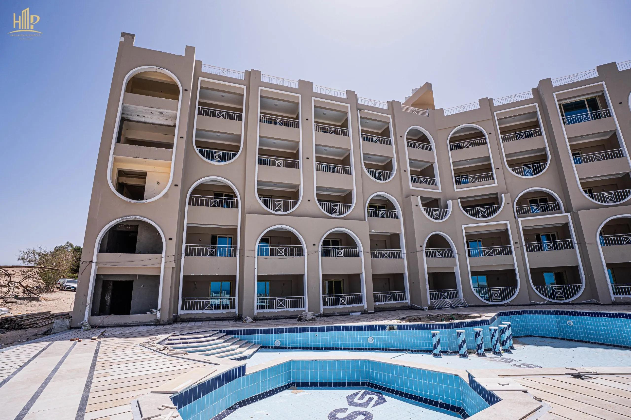 شقة 85م² أوضتين وصالة بإطلالة على البحر والمسبح ستون هايتس