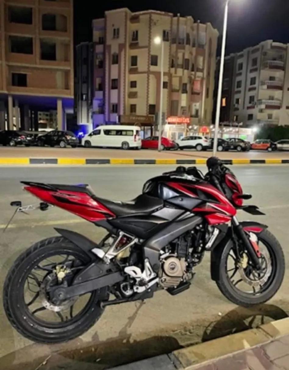 Ns 200 موديل 2014