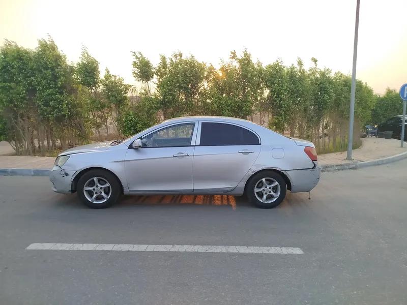 جيلي امجراند 2015