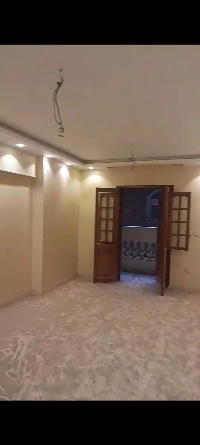 شقة للبيع في جسر السويس