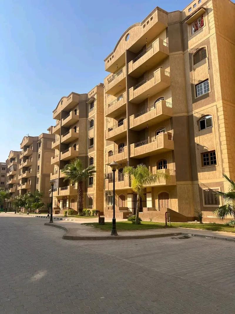 شقة للبيع في الحي الايطالي