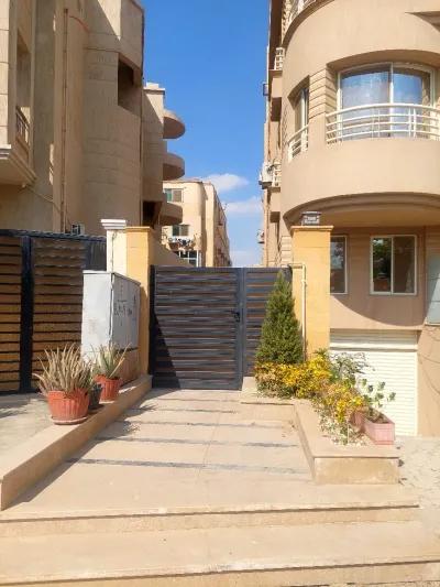 شقة للايجار في البنفسج, القاهرة الجديدة, القاهرة - 30,000 جنيه