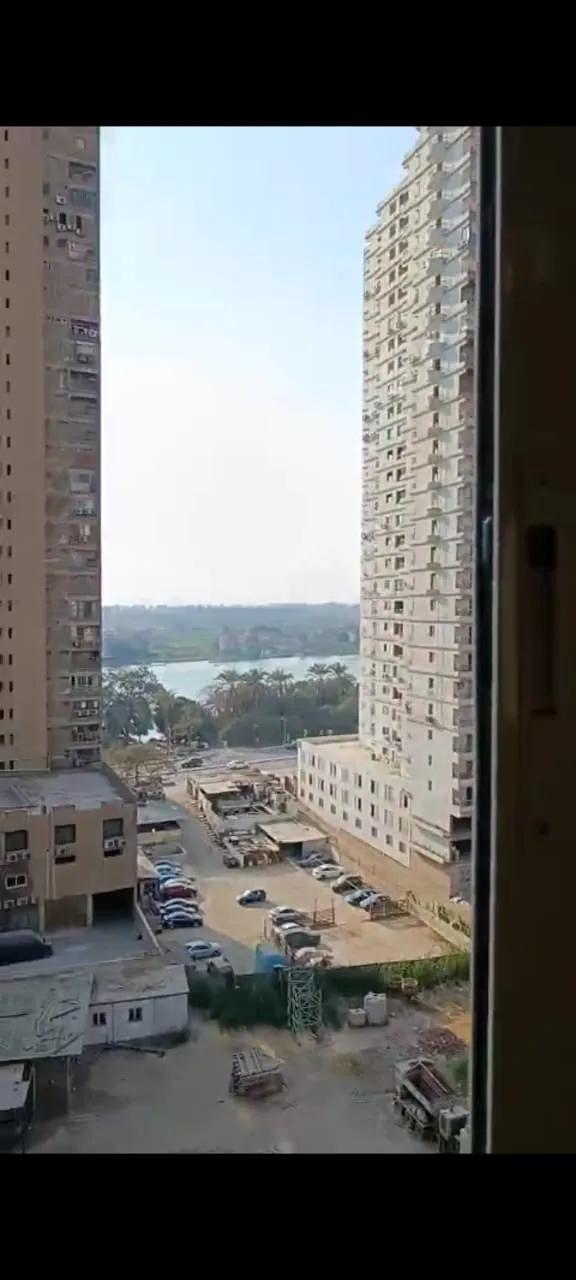 شقه طوب احمر كورنيش المعادي سعر نهائي 650