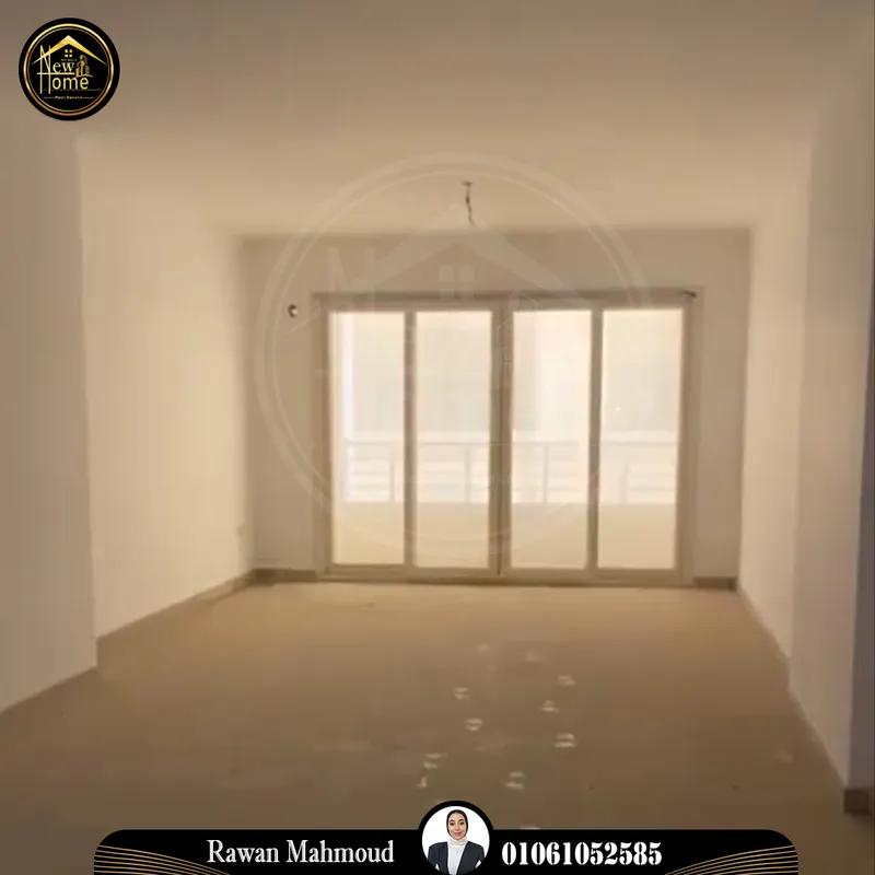 شقة للبيع في سموحة