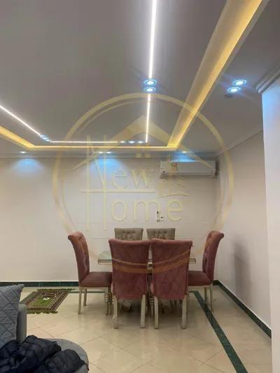 شقه 120م للايجار بكامب شيزار في كامب سيزار, الإسكندرية - 30,000 جنيه