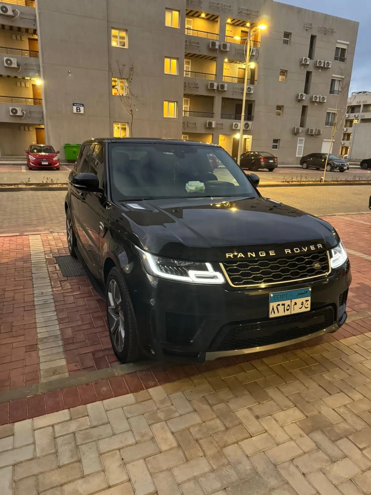 رنج روفر سبورت ٢٠٢٢ وكيل عداد ٣٢ الف كم زيرو بأكياس الشركه