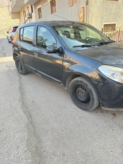 رينو سانديرو ٢٠١٣ في المعادي, القاهرة - 420,000 جنيه