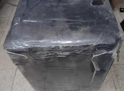 2 بوف جلد استقبال الوان احمر+اسود في الحلمية الجديدة, القاهرة - 500 EGP