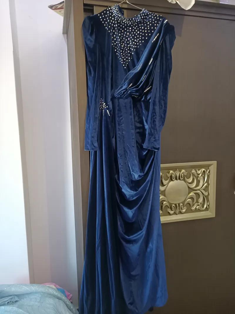 فستان قطيفة للبيع في سيدي بشر, الإسكندرية - 750 EGP