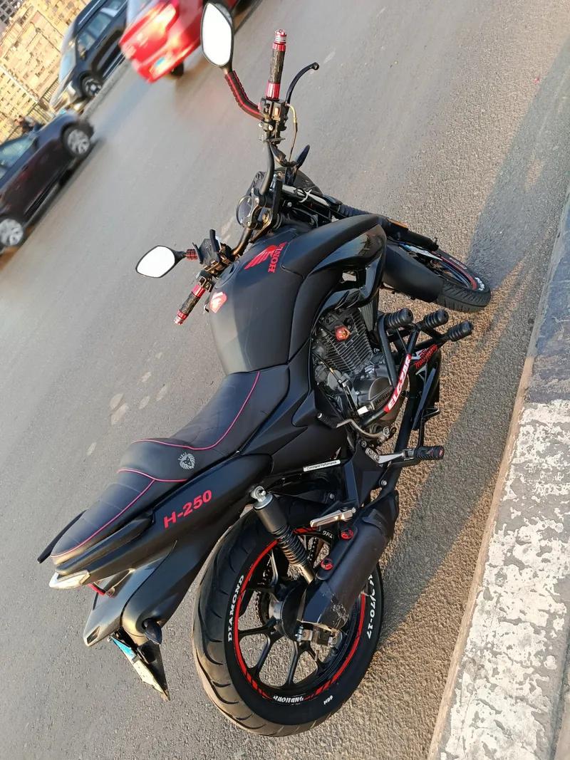 مركبات دراجات نارية 2022