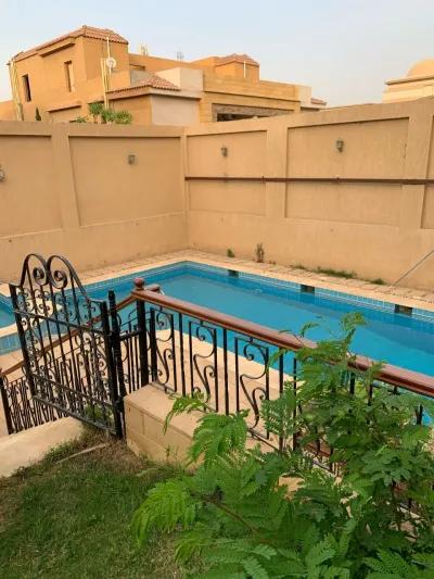 فيلا مستقله خمس غرف ماستر للايجار اليومي بالشيخ زايد في الحي الثالث عشر, الشيخ زايد, الجيزة - 13,000 جنيه