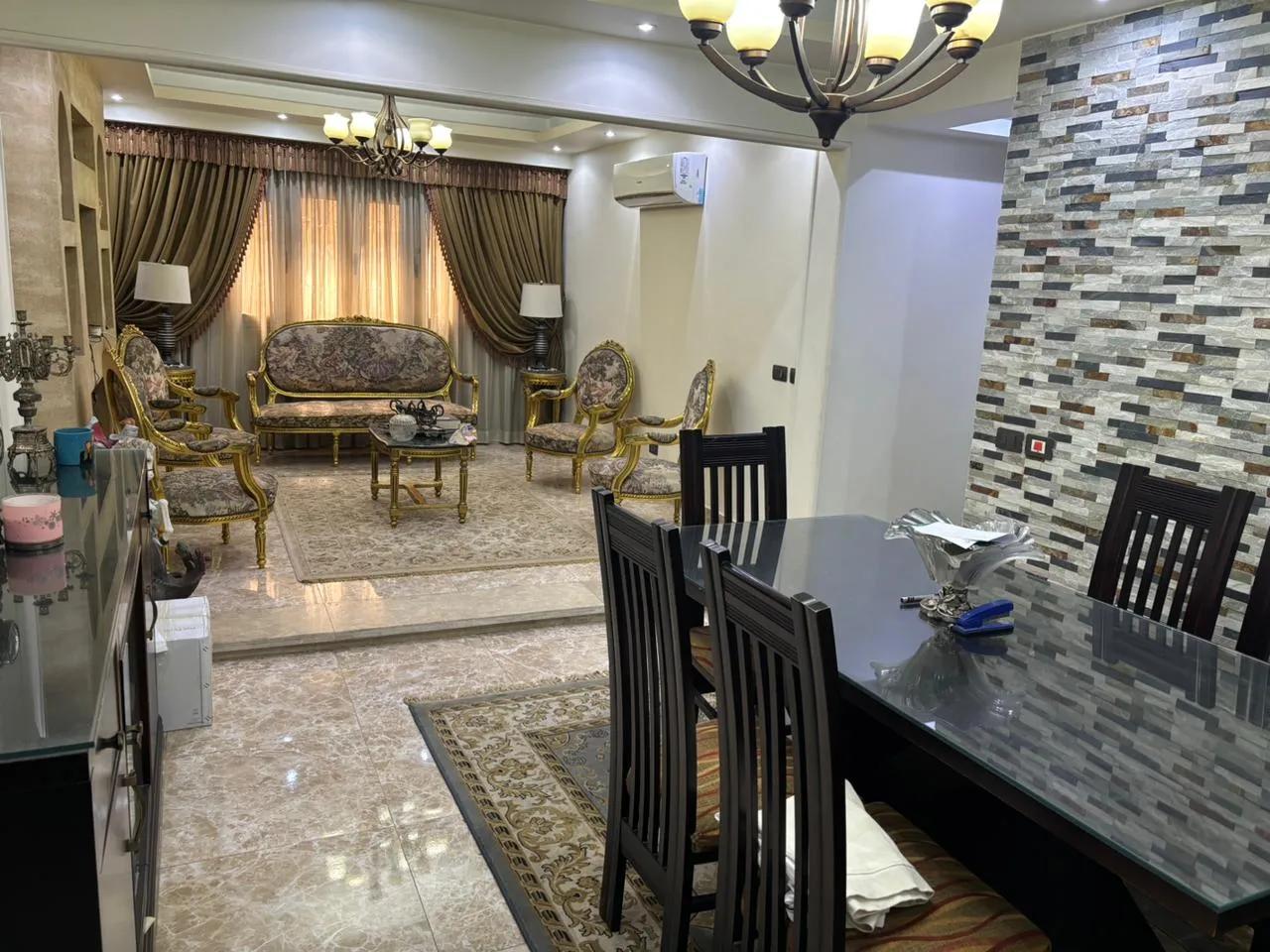 شقة للبيع في مصر الجديدة