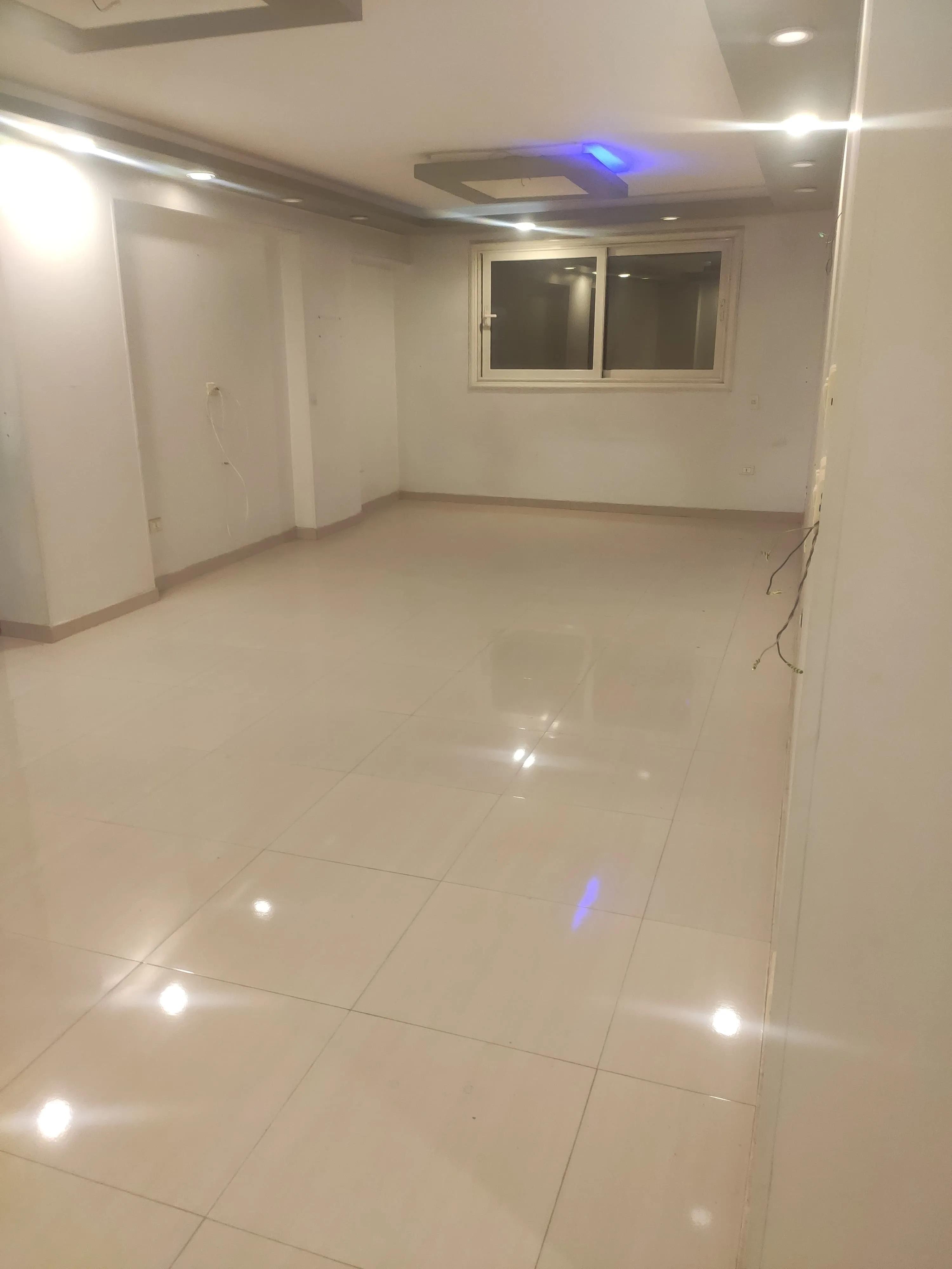 شقه الترا سوبر لوكس امتداد عز الدين عمر الرئيسي