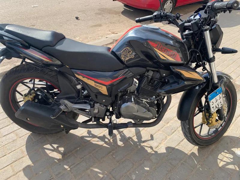 بينيلي S200 2024