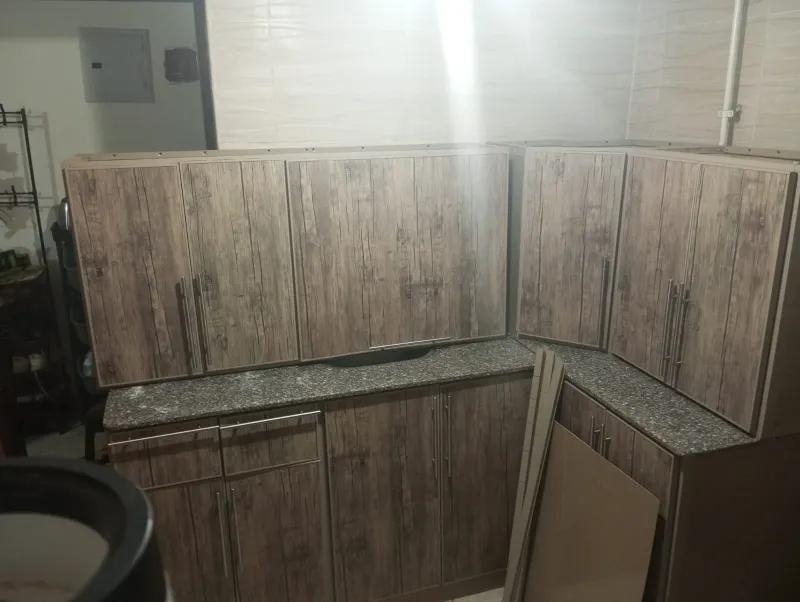 مطبخ ألوميتال بحالة ممتازة