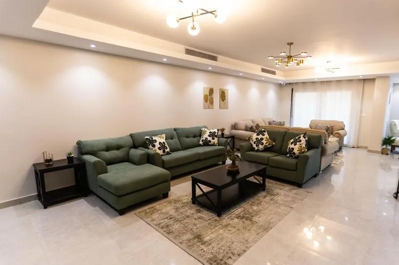 شقة للبيع في منطقة ار 7