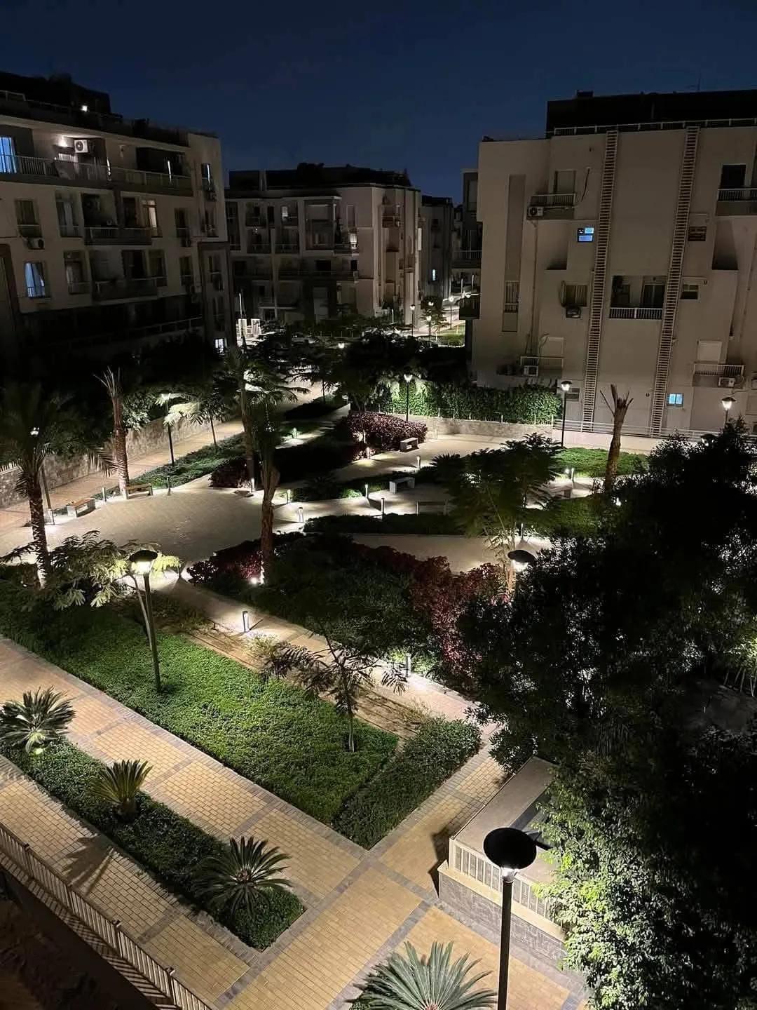 شقه لقطه في جايد