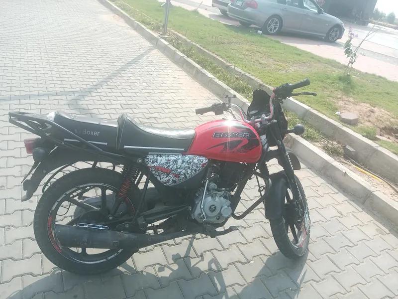 باجاج بوكسر 2023