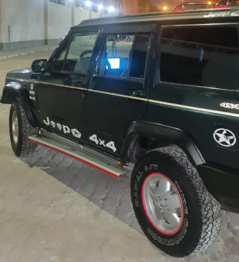 جيب تشيروكي 1996