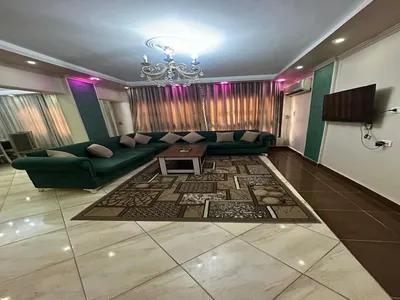 شقة مفروشة بالكامل للايجار في شيراتون المطار | مكيفة في موقع مميز في شيراتون, القاهرة - 2,000 جنيه