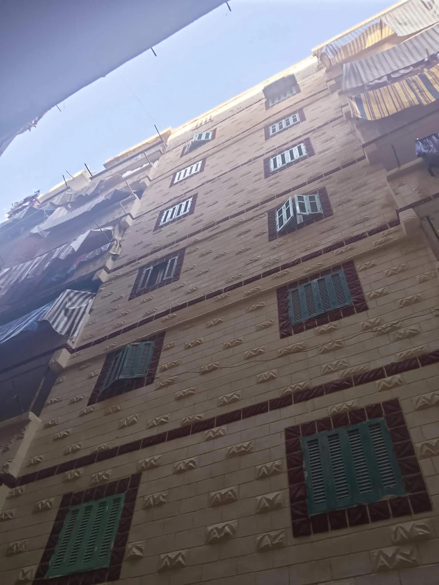 شقه للبيع جاهزه للسكن فورا سعر لقطه ب العجمي الهانوفيل