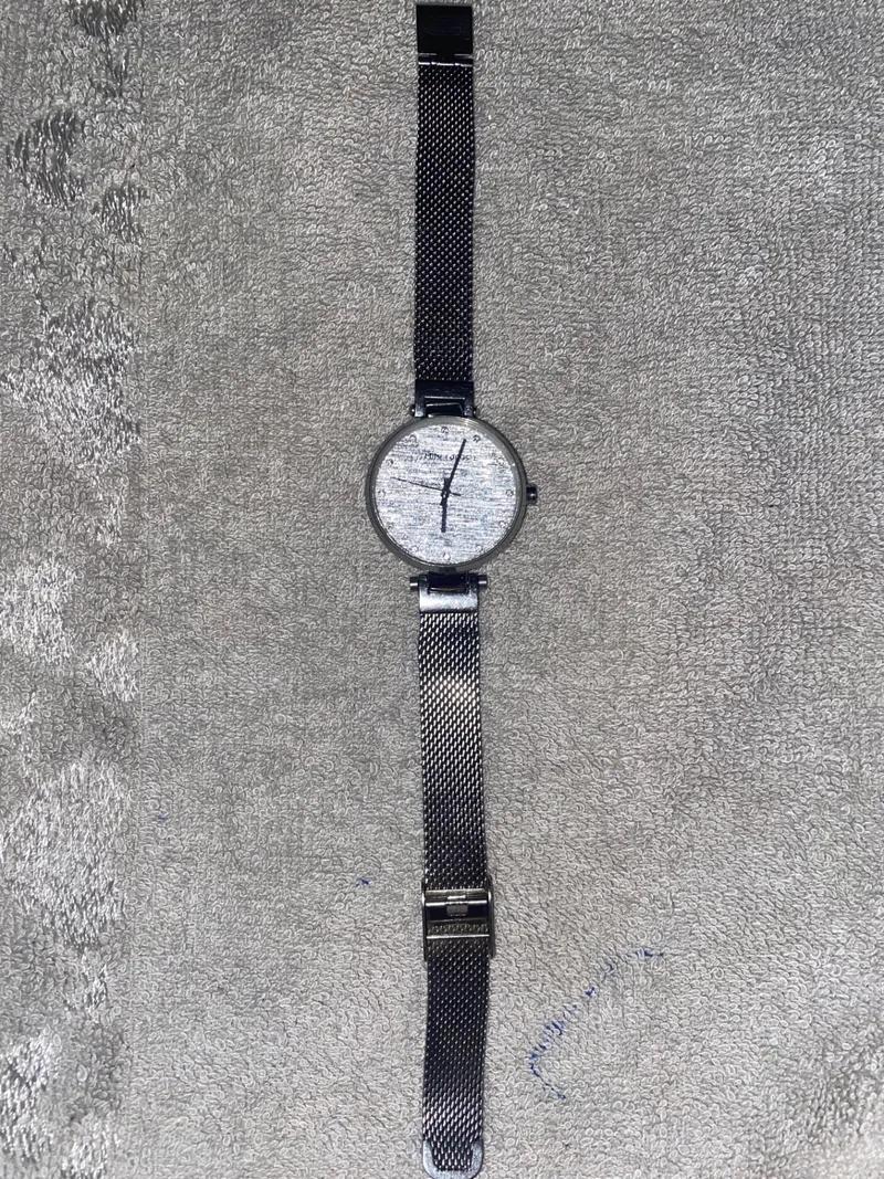 ساعه ميني فوكس اصلي في 6 أكتوبر, الجيزة - 1,000 EGP