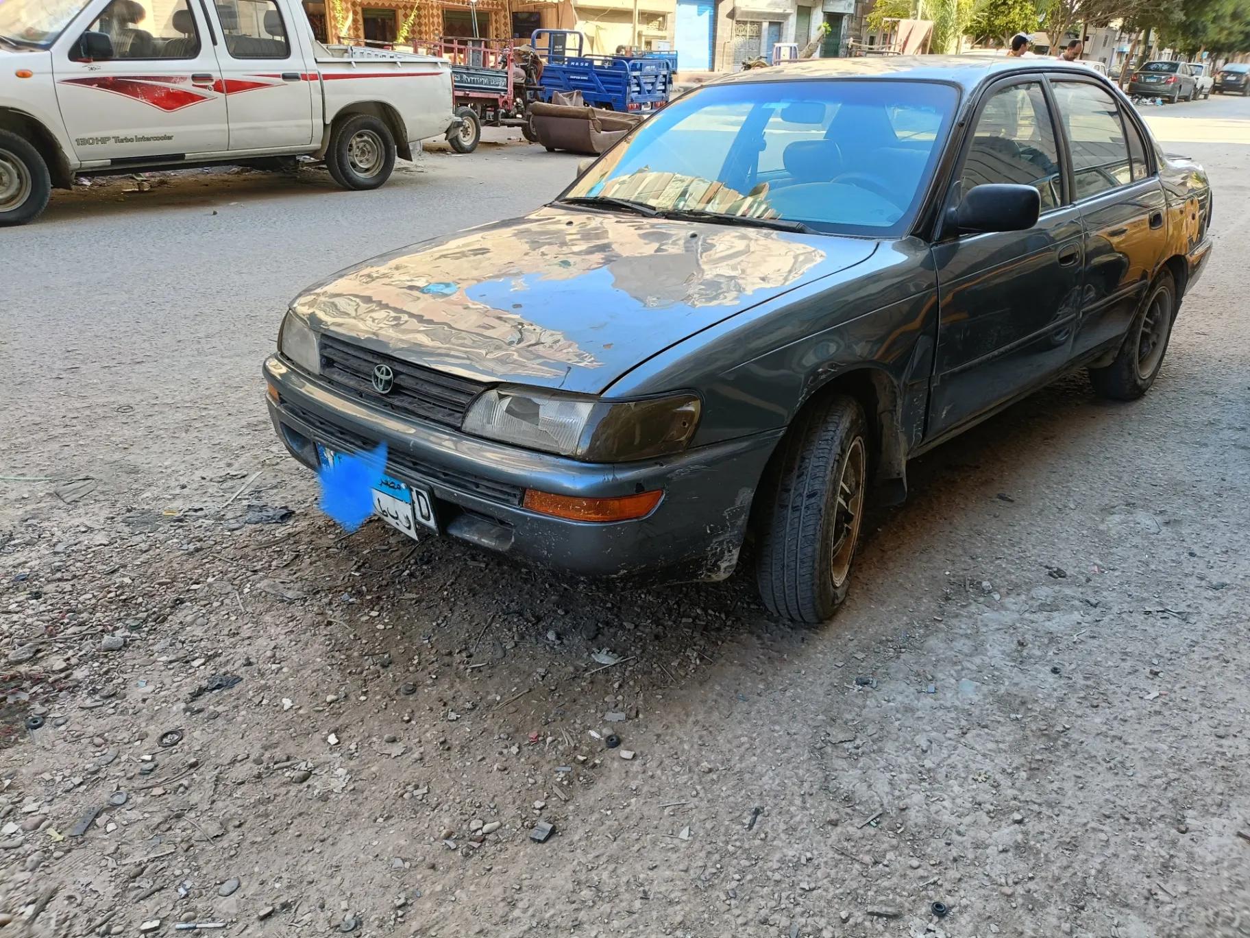 تويوتا كرولا مسطرة الملكة للبيع مانيوال 96