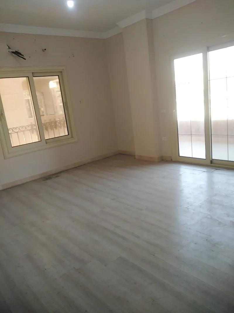 شقة للبيع في الشطر الثامن