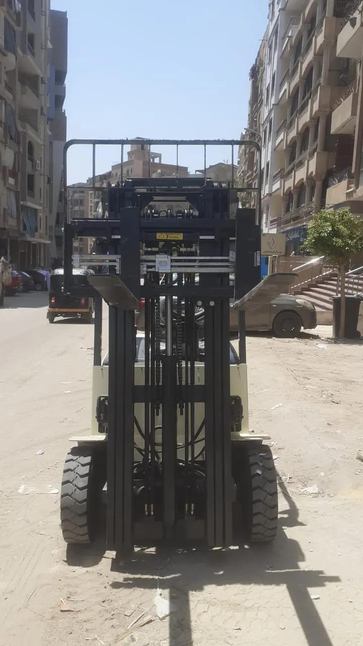 كلارك كهرباء 2طن زيرو موديل 2025